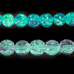 Pimedas helendavad klaashelmed