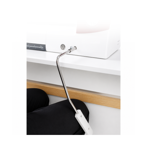 Õmblusmasin Janome Horizon Memory Craft 8200QCPSE+kingitus suur lisatöölaud 858416006 väärtusega 96€ Põlvekang survejala tõstmiseks jätab vabaks sinu mõlemad käed 